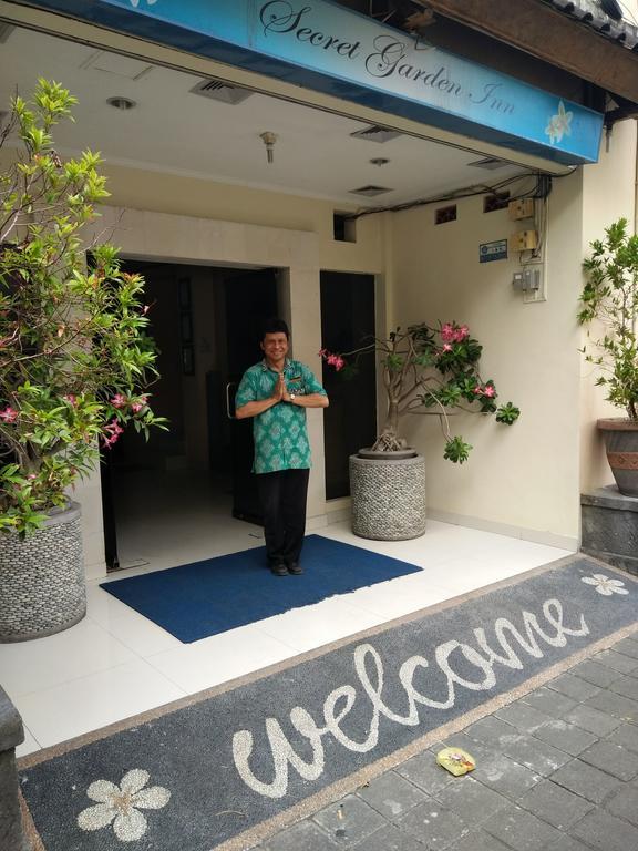 Secret Garden Inn Кута Екстериор снимка