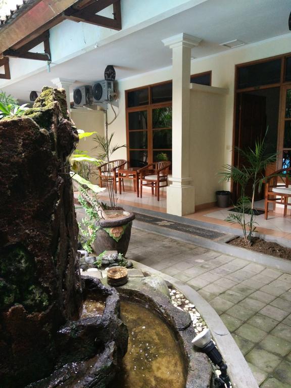 Secret Garden Inn Кута Екстериор снимка