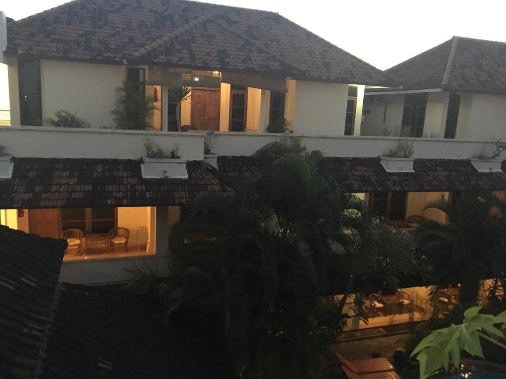 Secret Garden Inn Кута Екстериор снимка