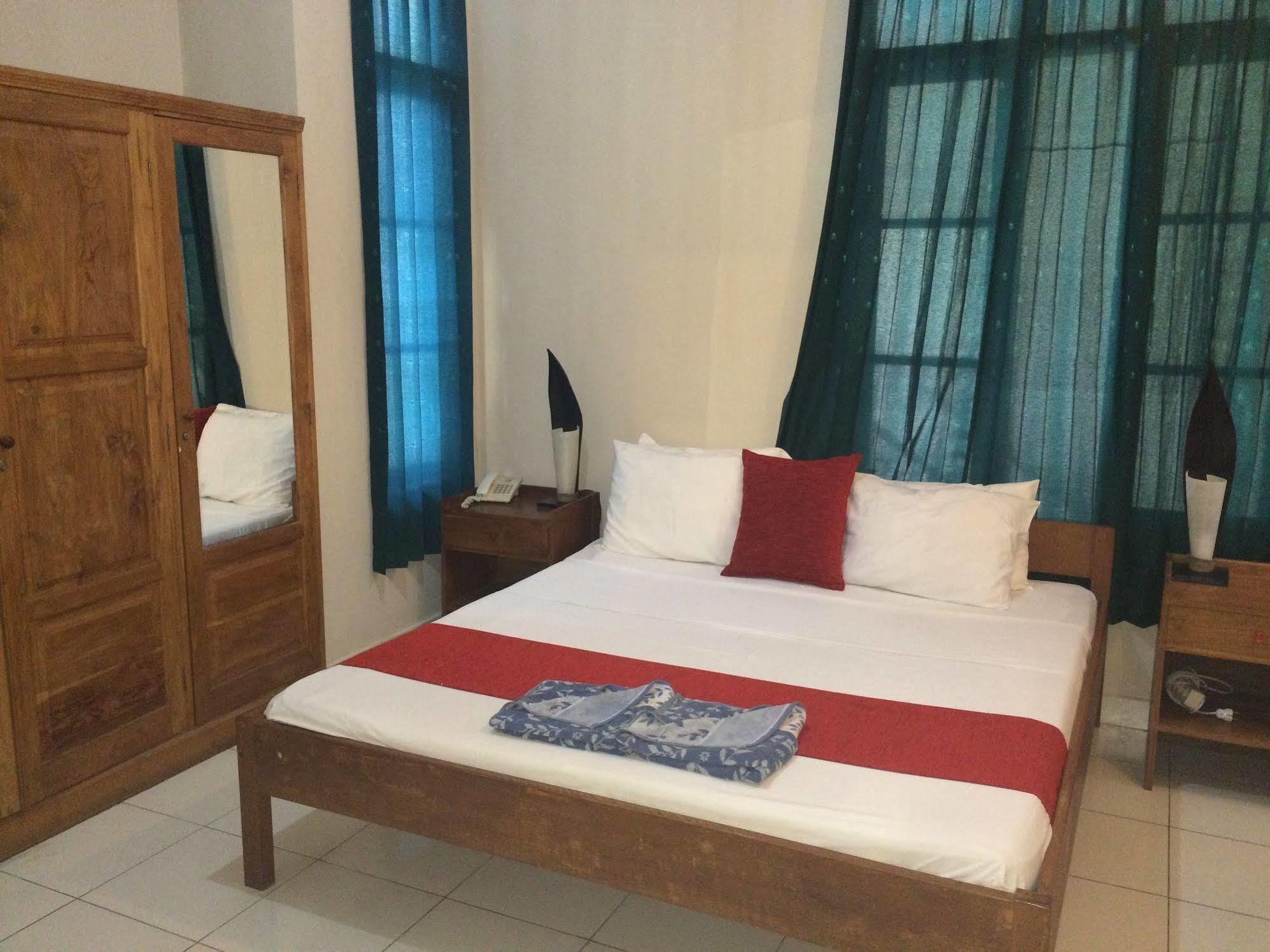 Secret Garden Inn Кута Екстериор снимка