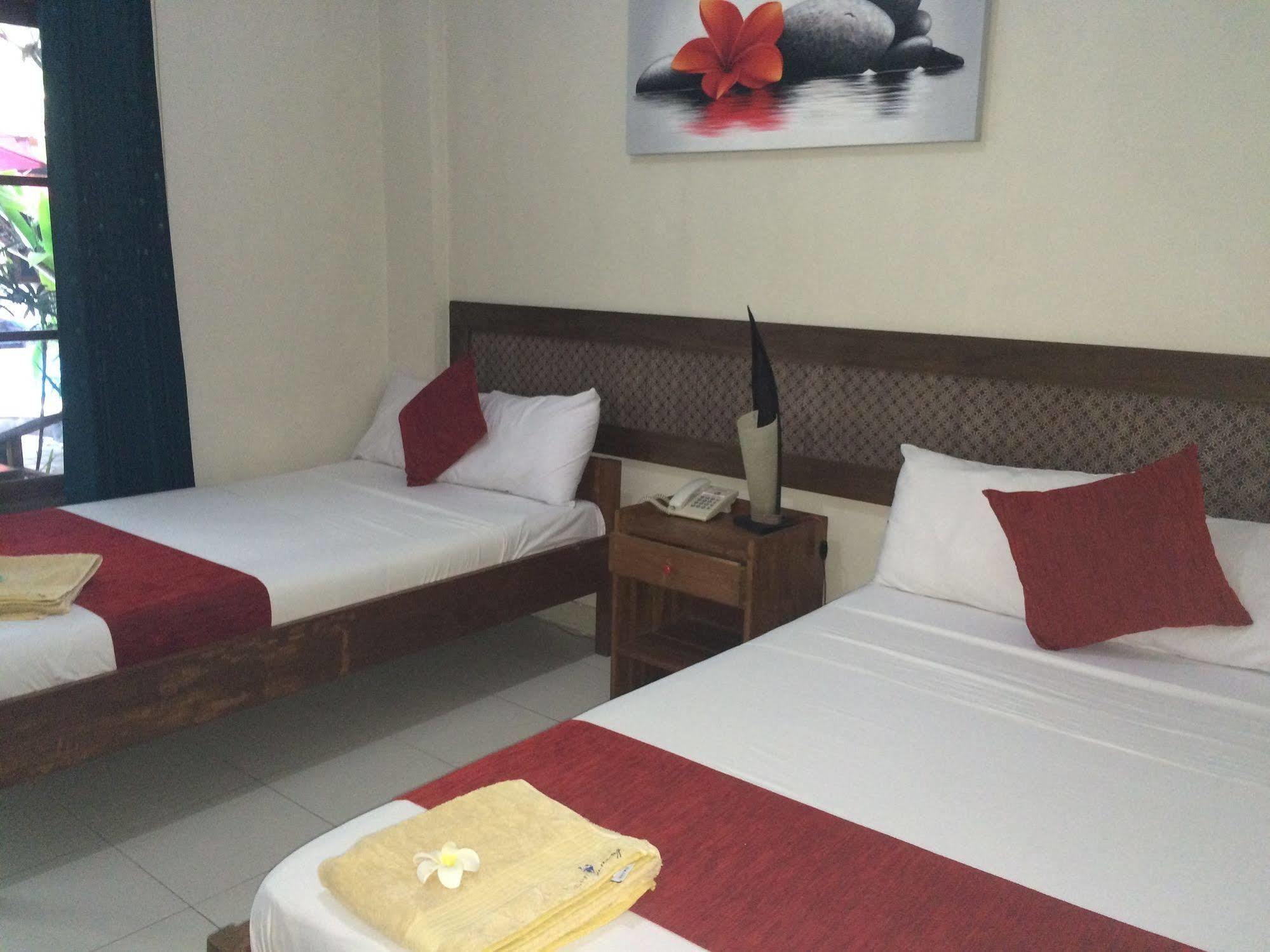 Secret Garden Inn Кута Екстериор снимка