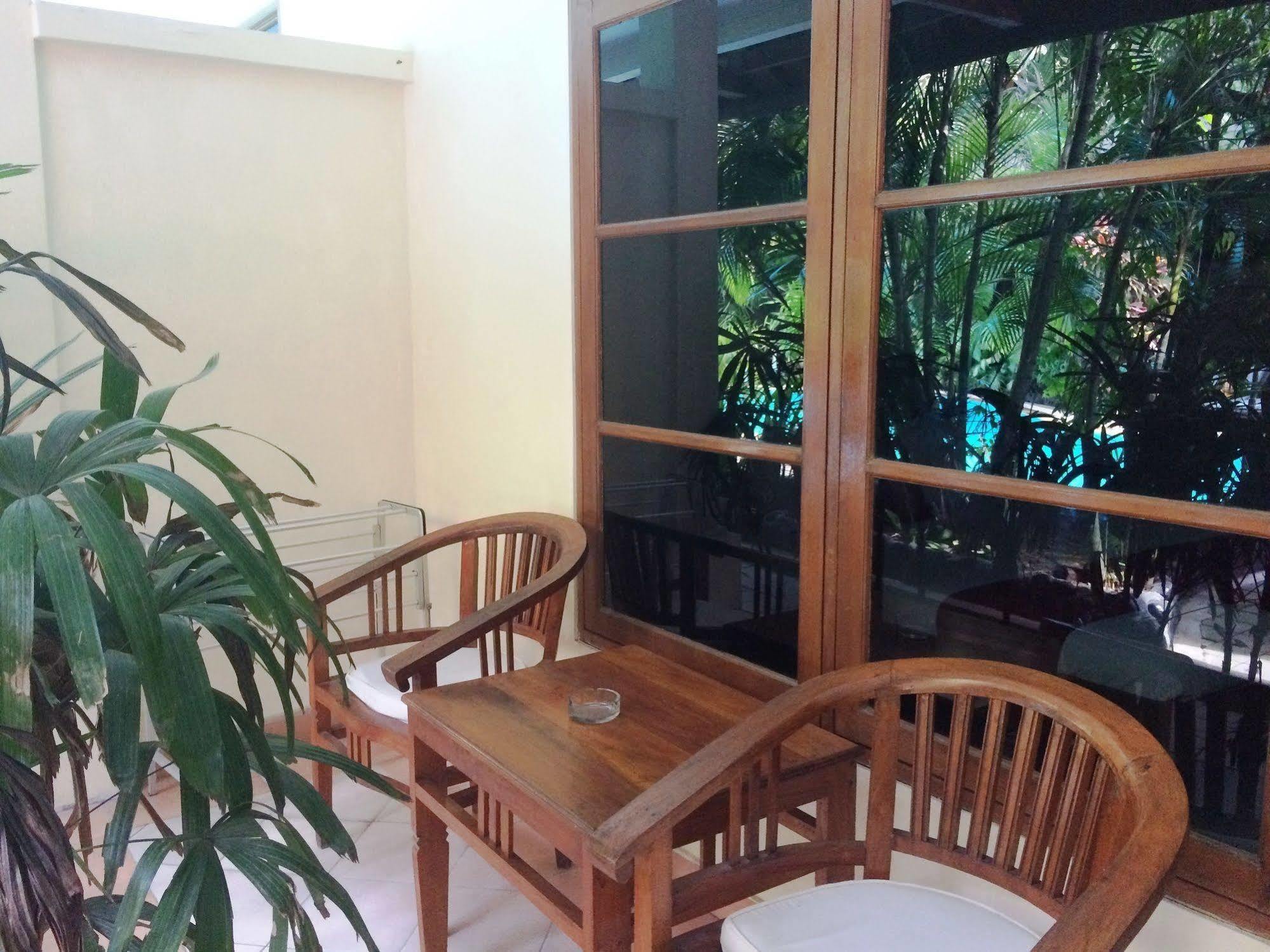 Secret Garden Inn Кута Екстериор снимка